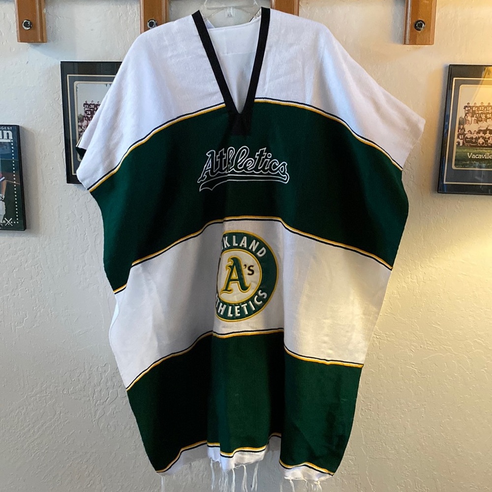 Oakland A’s poncho